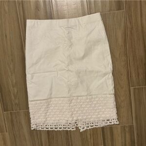 Ann Taylor white lace skirt size 8